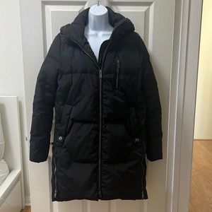 Orolay Women's Stylish Down Jacket Hooded Winter Coat Two-Way Zipper Puffer Jack